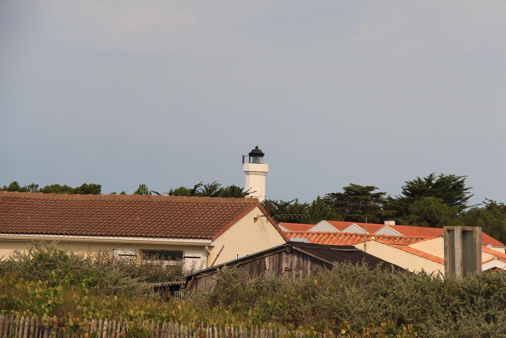 Hotel Au Petit Bonheur La Tranche-sur-Mer Exterior foto